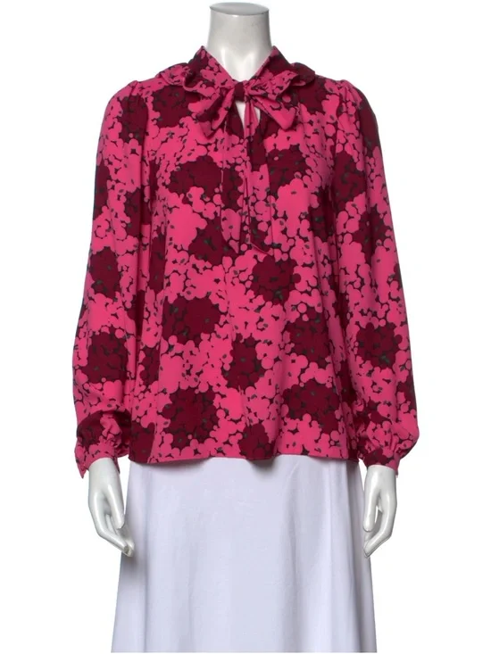 kate spade Pink Floral Tie-Neck Blouse with Dark Blue Wide-Leg Jeans - Picture 4 of 10